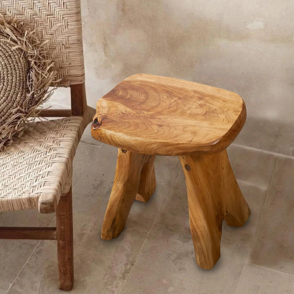 Zedernwurzel Hocker aus Massivholz